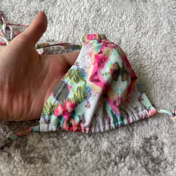 Floral Bikini - Picture 3 of 6